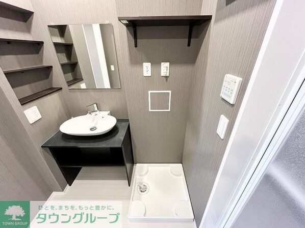 レヴメゾン神山四番館の物件内観写真